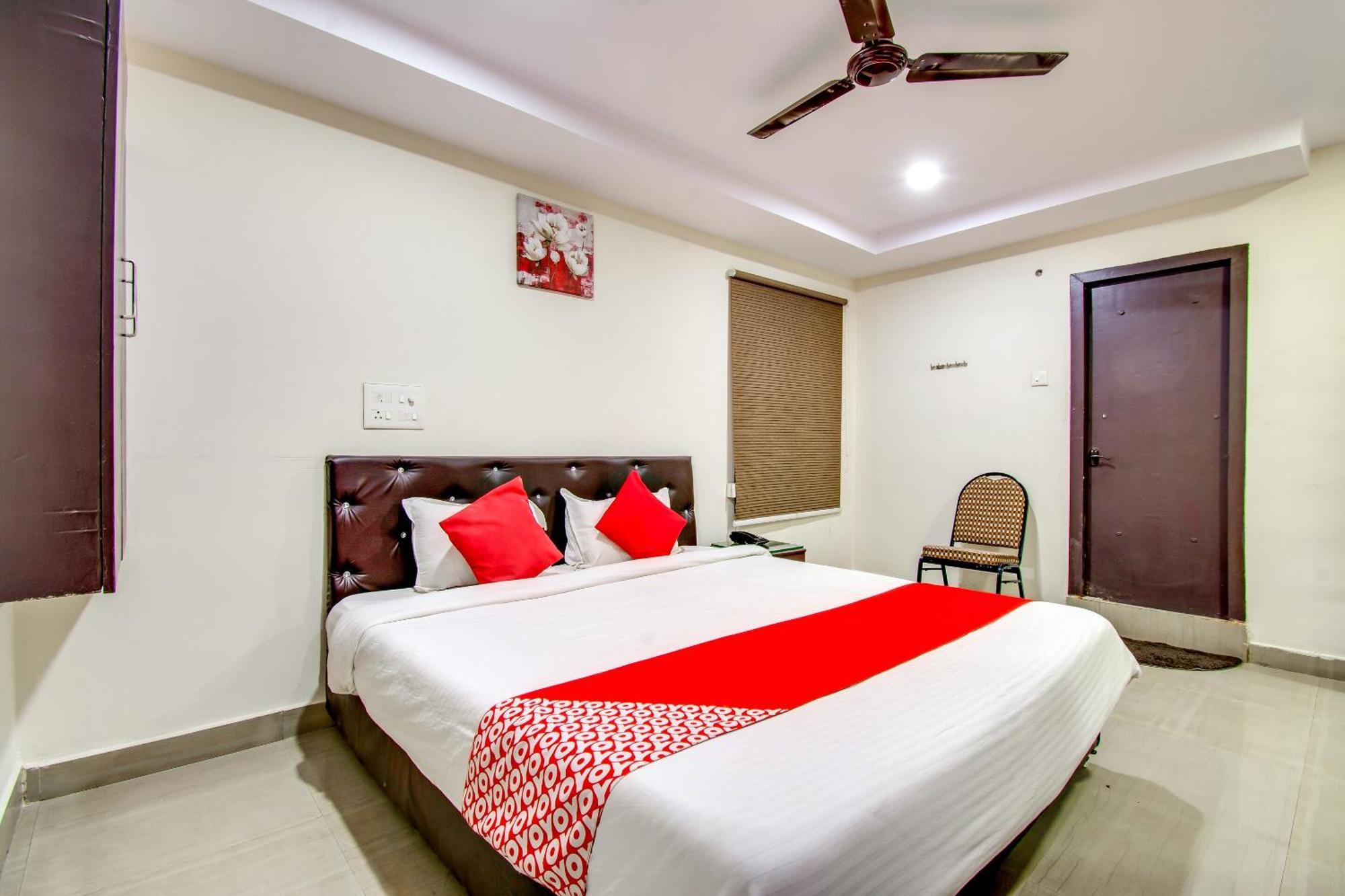 Oyo Akshaya Inn Vijayawāda Εξωτερικό φωτογραφία