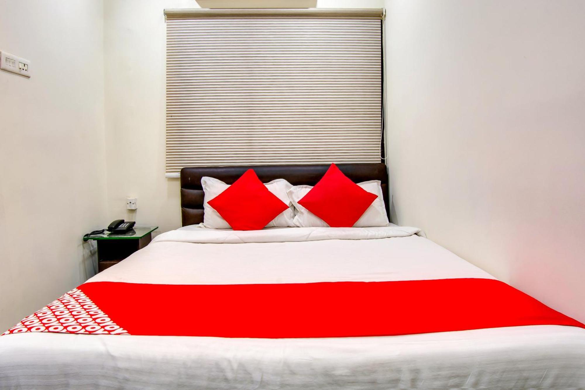 Oyo Akshaya Inn Vijayawāda Εξωτερικό φωτογραφία