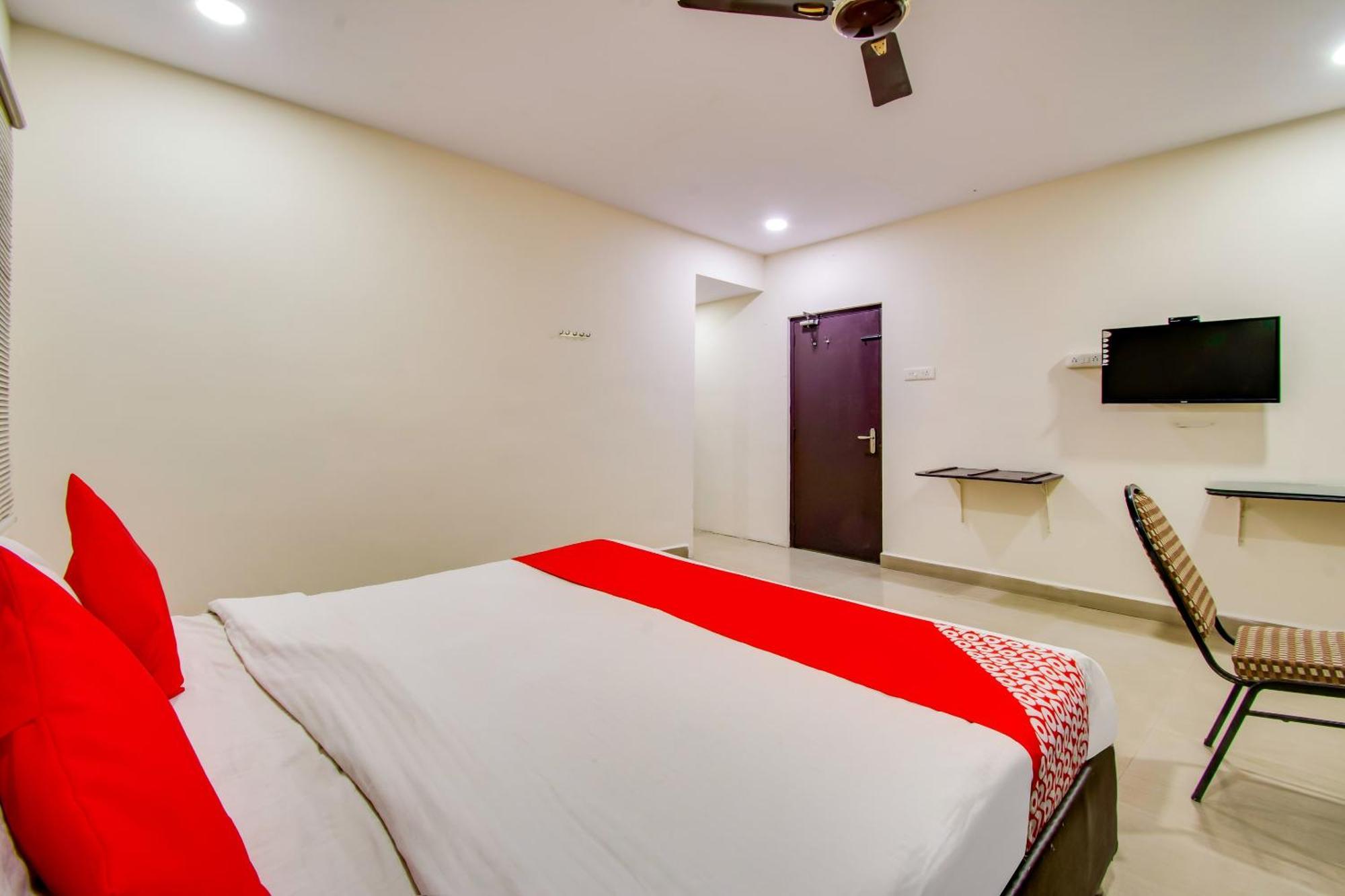 Oyo Akshaya Inn Vijayawāda Εξωτερικό φωτογραφία