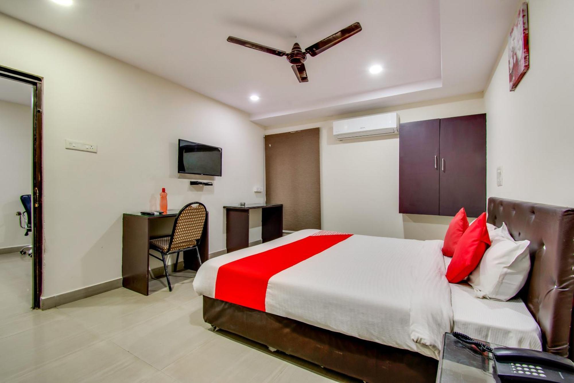 Oyo Akshaya Inn Vijayawāda Εξωτερικό φωτογραφία